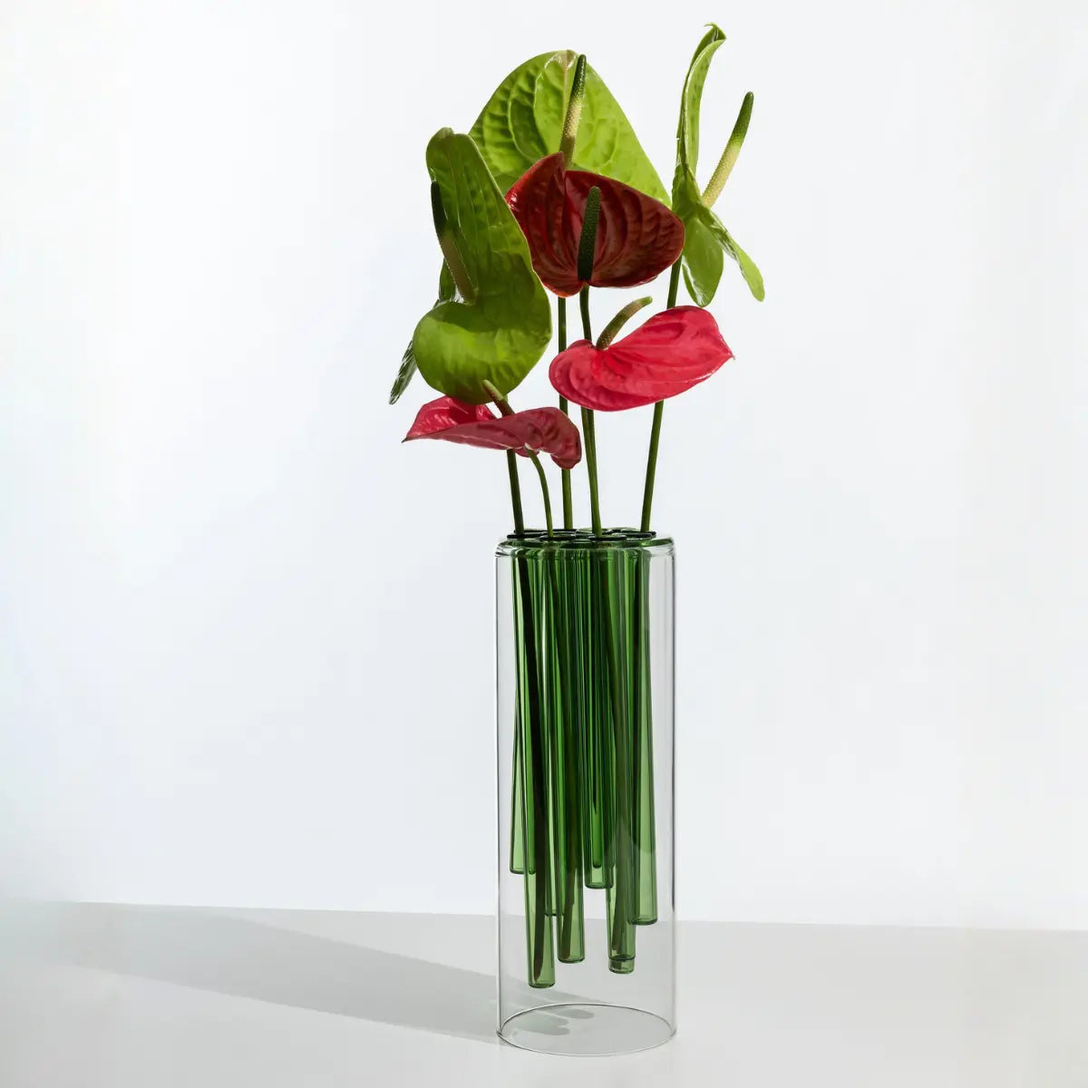 Vaso trasparente con inserti amovibili in vetro colorato verde per fiori a stelo lungo