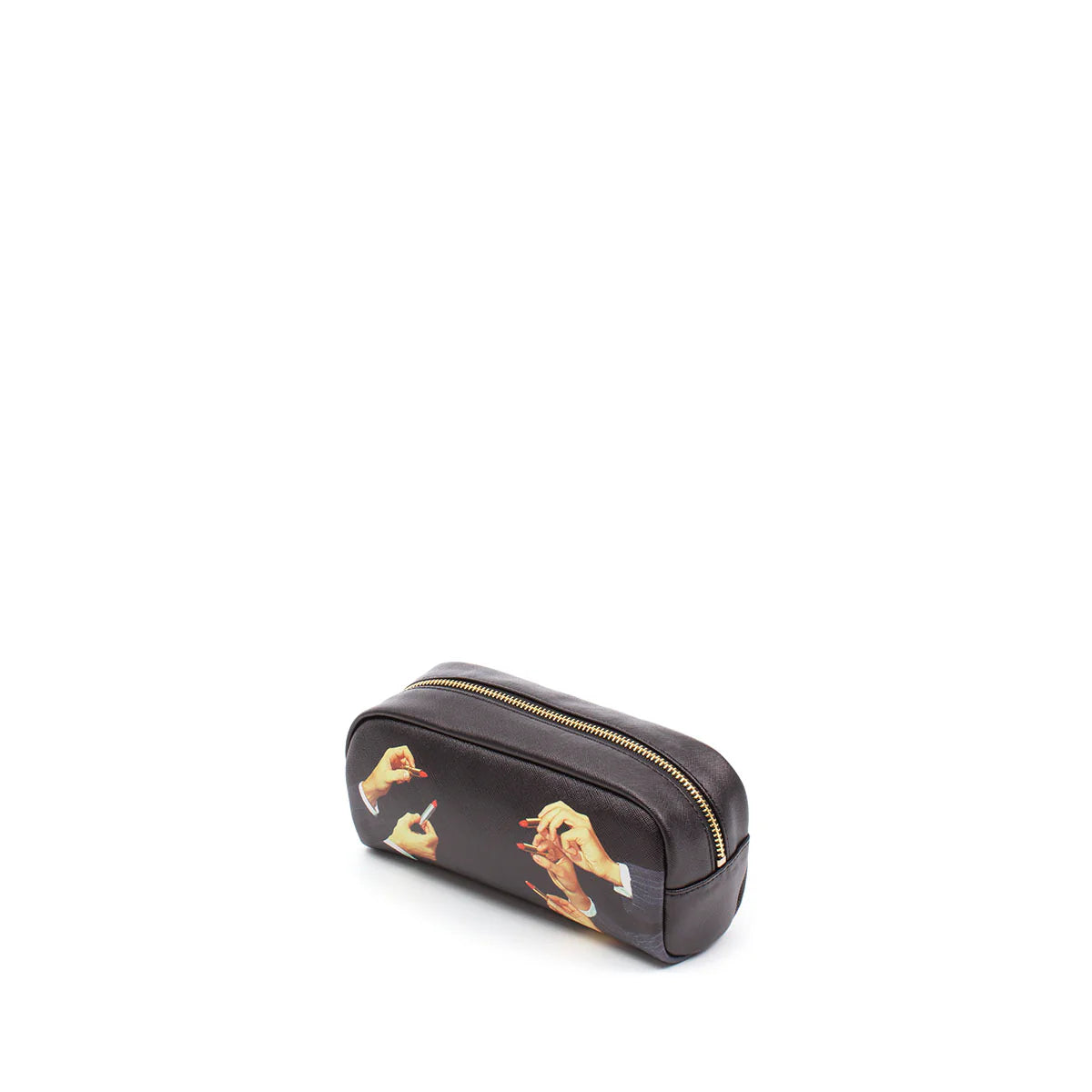 Beauty case della collezione Toiletpaper x Seletti con sfondo nero e l'iconica stampa con le mani con i rossetti 