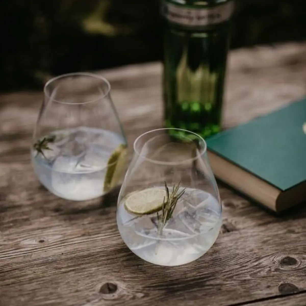 Foto con due bicchieri da Gin