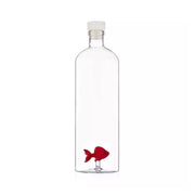 La bottiglia della collezione Animal Farm di Ichendorf nella versione con il pesce rosso 