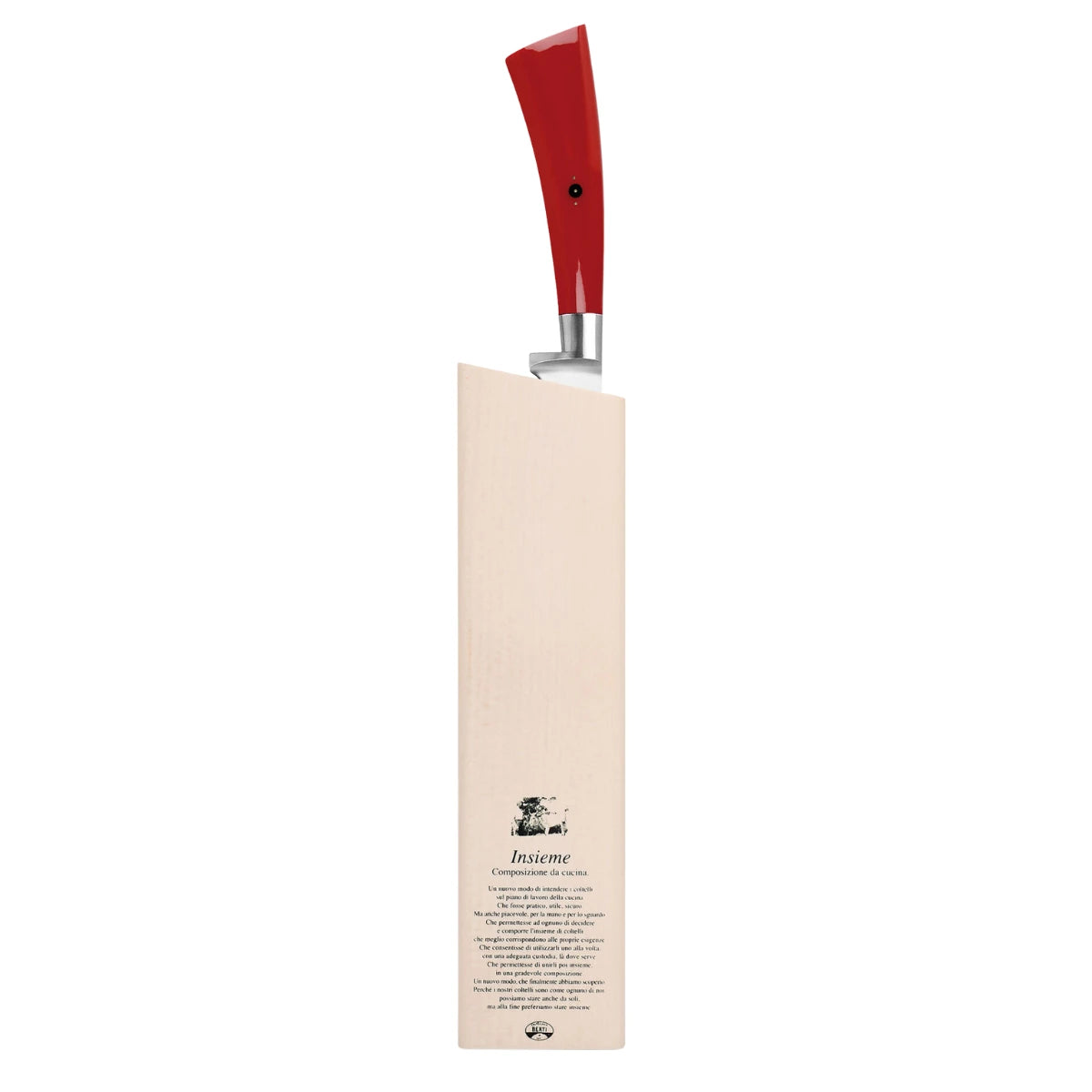Un coltello da prosciutto con manico rosso, ceppo in legno e scritta. Sfondo bianco

