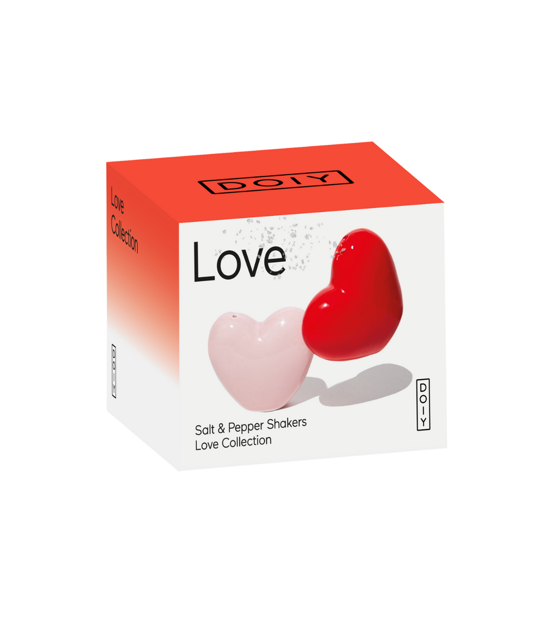 Scatola Bianca e Rossa con disegno cuori rosso e rosa. Scritta Love e Doiy nera. Sfondo bianco