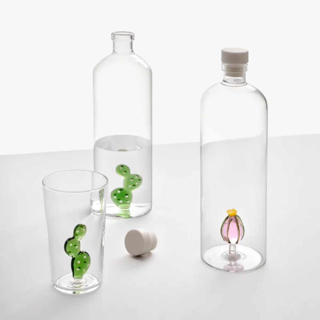 Due bottiglie e un bicchiere della collezione Desert Plants di Ichendorf