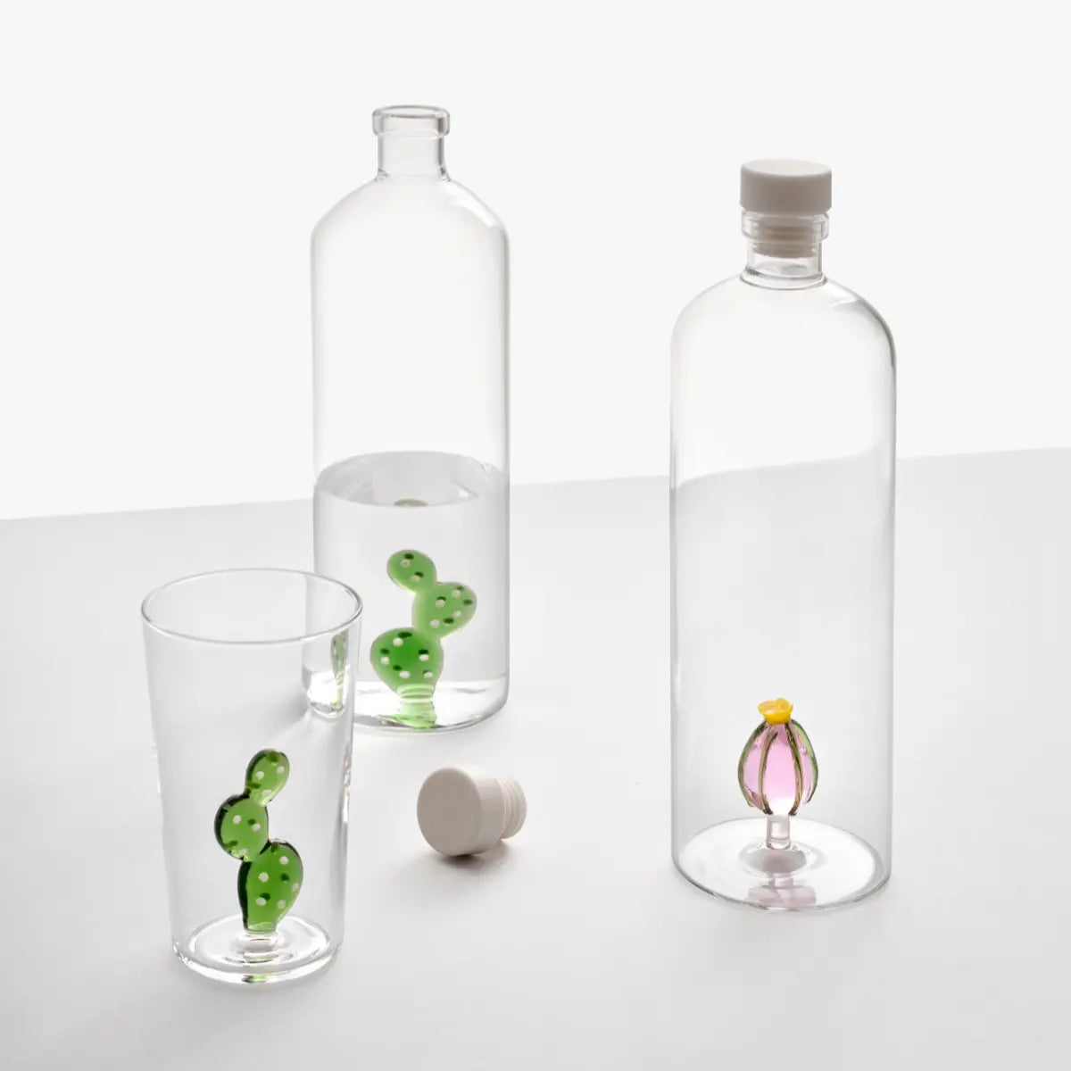 Due bottiglie e un bicchiere della collezione Desert Plants di Ichendorf