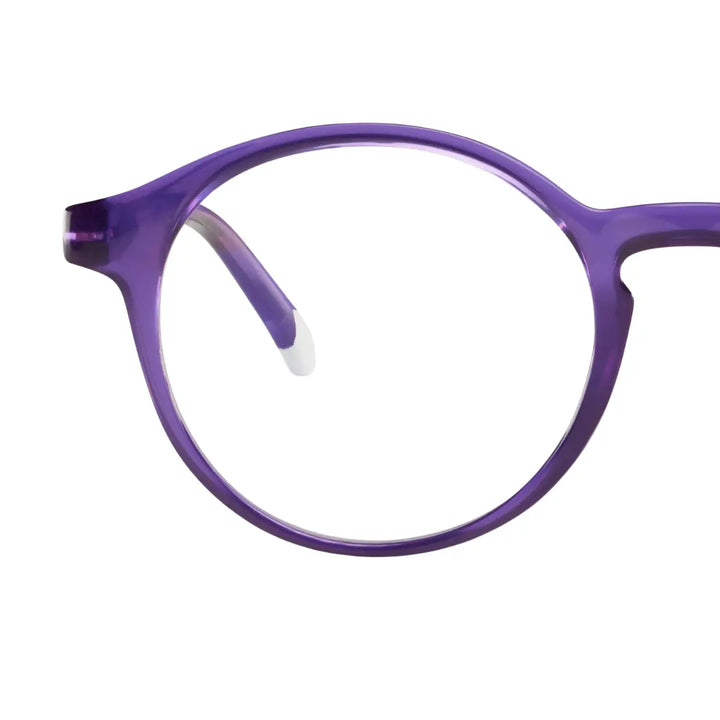 Dettaglio lente occhiali da lettura con finitura viola lucida. Marchio B, sfondo bianco