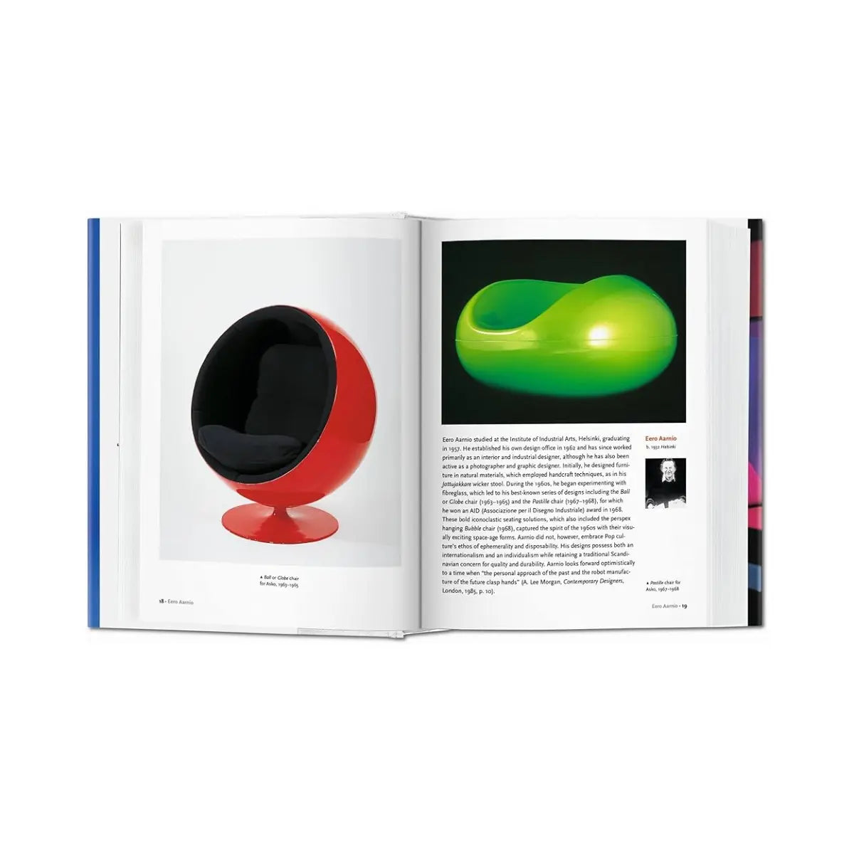 Due pagine del libro Design of the 20th Century con immagini di prodotti di design.