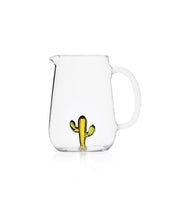 Brocca Desert Plant Cactus di Ichendorf con motivo di cactus verde ambra, realizzata in vetro borosilicato.