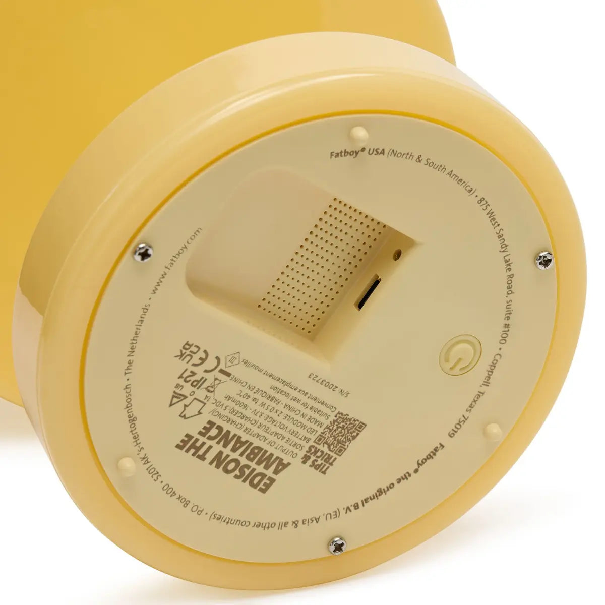 Dettaglio base lampada da tavolo Ambiance di Fatboy lucida color giallo pastello da interno 