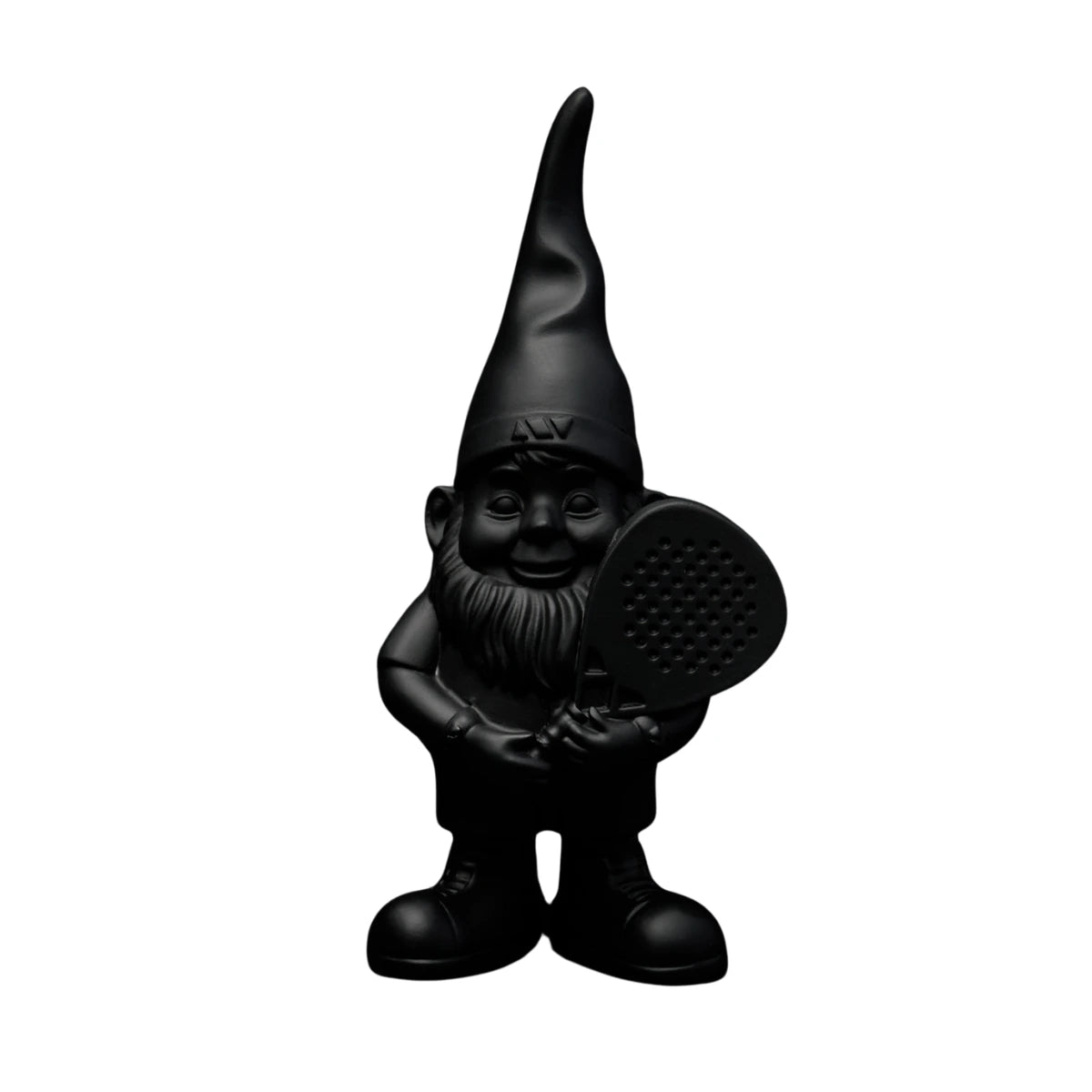 Nano nero con racchetta da padel. Immagine su sfondo bianco