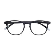 Occhiale da lettura chiuso finitura nero opaco. Finale asta e scritte bianche. Sfondo bianco