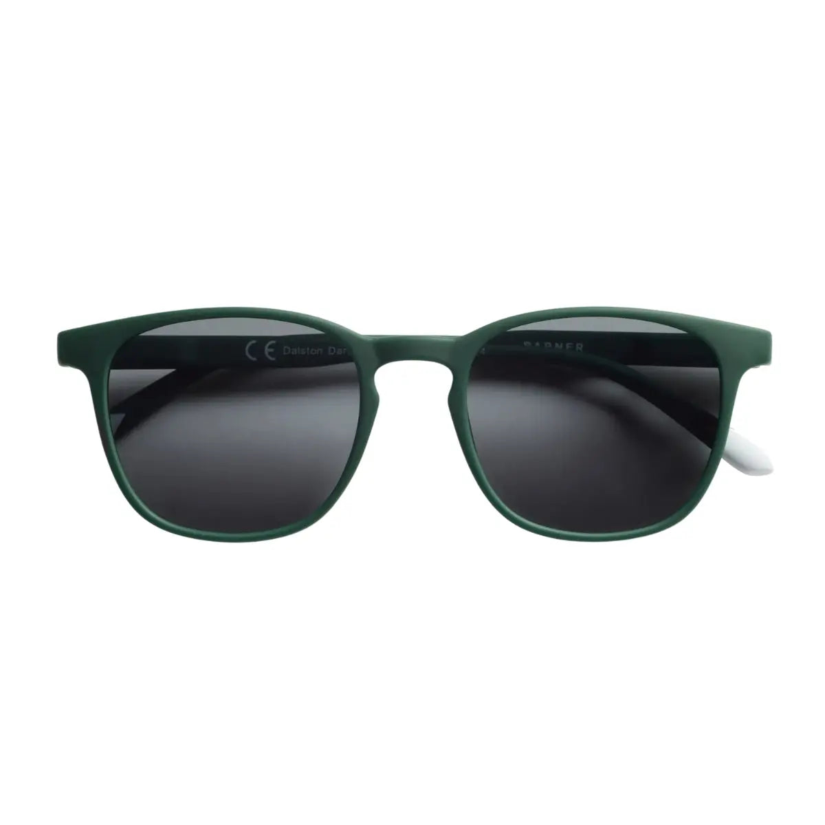 Occhiale da sole verde finitura opaca, lente scura. Immagine su sfondo bianco