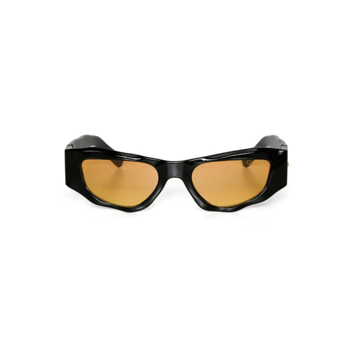 Occhiali da sole della collaborazione Okkia X Seletti nel modello Colorado Nero con lenti gialle