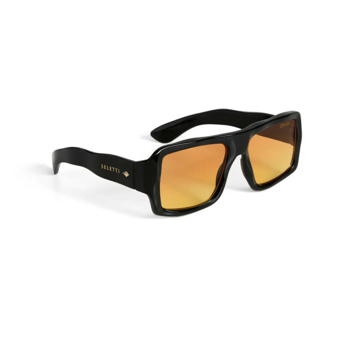 Occhiali da sole nel modello Kansas nero con lente giallo della collaborazione Okkia x Seletti