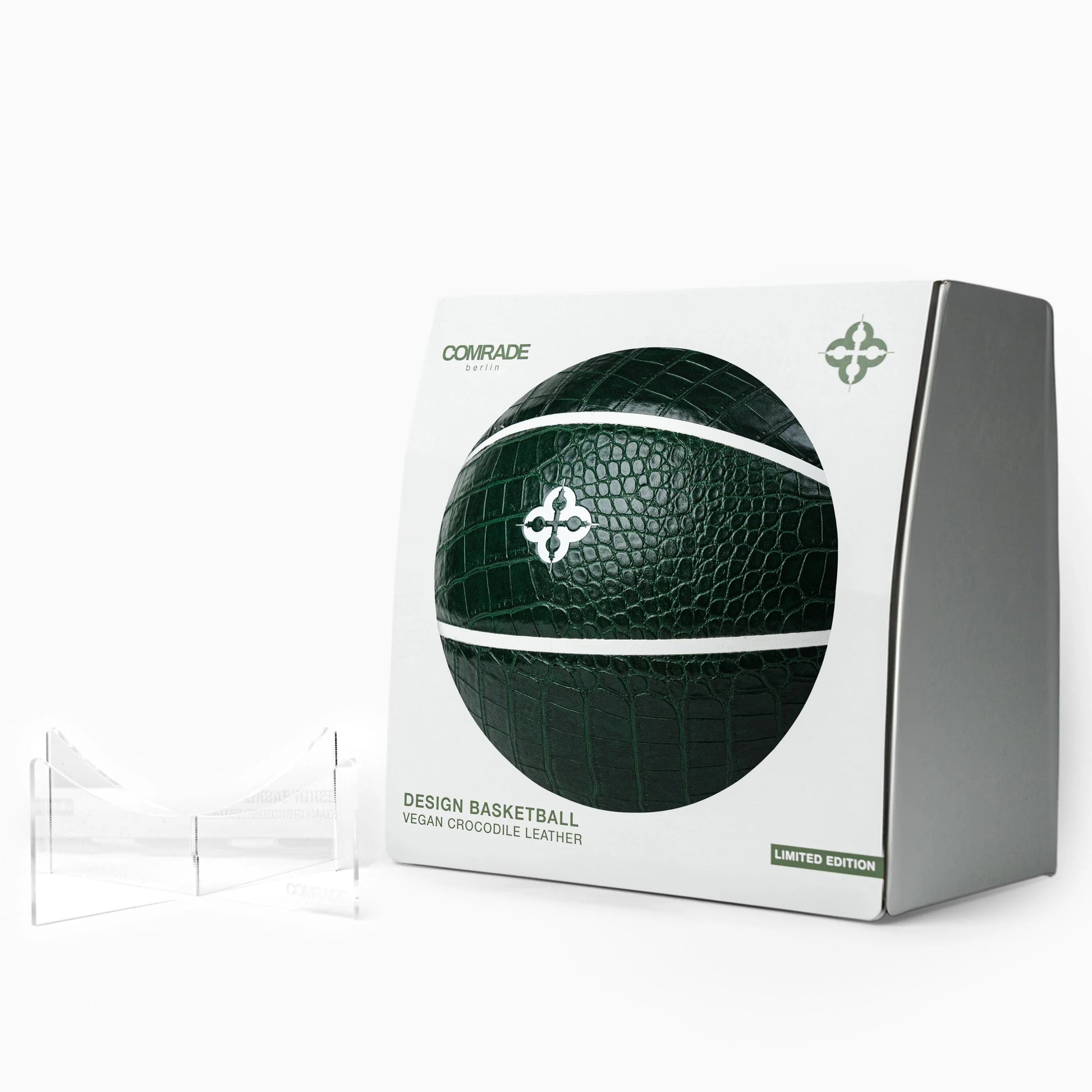 Palla da basket verde scuro con texture coccodrillo dentro confezione e piedistallo per esposizione