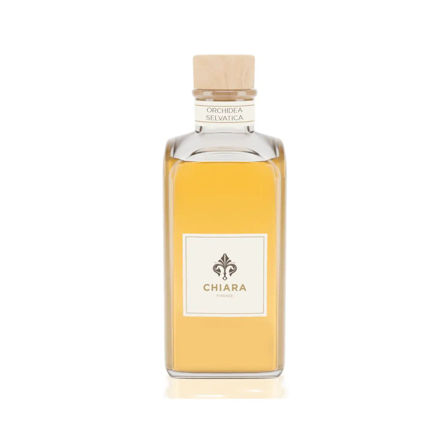 Profumatore ambiente 100/200 ml Orchidea Selvatica: note erbacee e legnose per una fragranza intensa ed elegante.