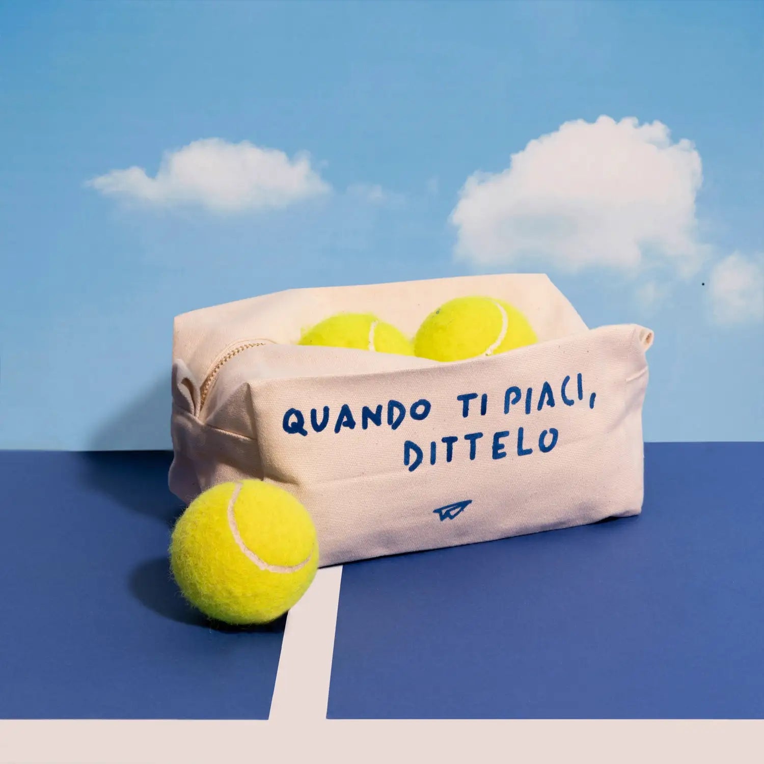 Trousse da viaggio color bianco con scritta quando ti piaci, dittelo