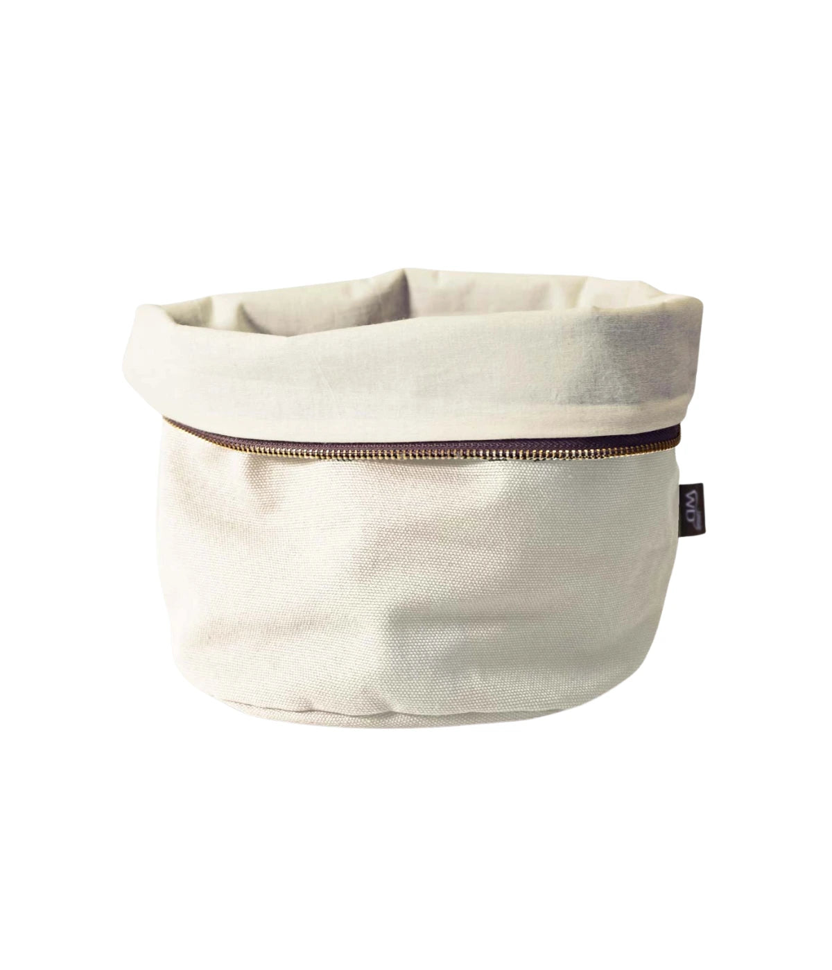 Un sacchetto portapane esterno beige interno bianco con cerniera. Immagine su sfondo bianco