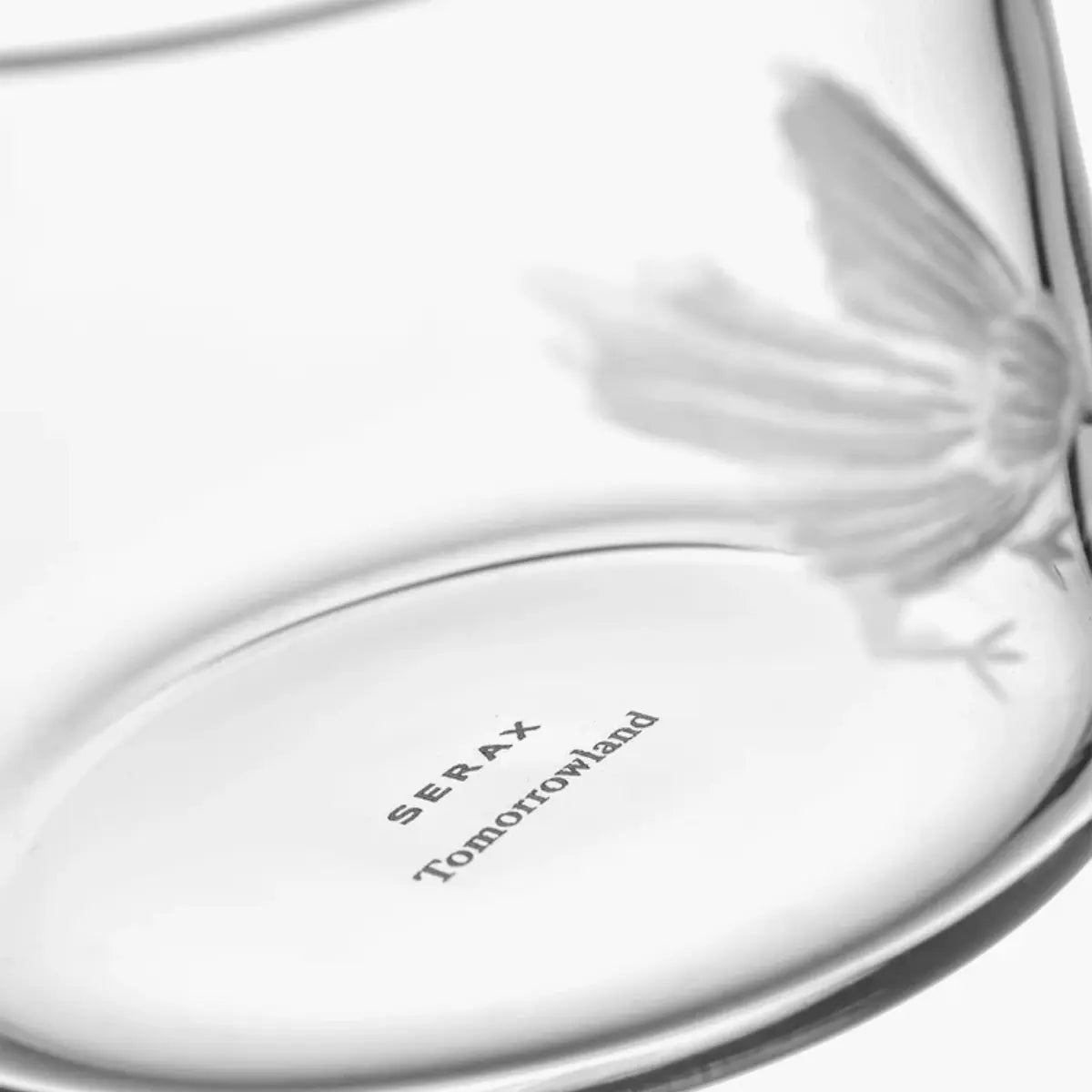 Dettaglio delle incisioni sui bicchierini da shot Unity in cristallo senza piombo – Serax