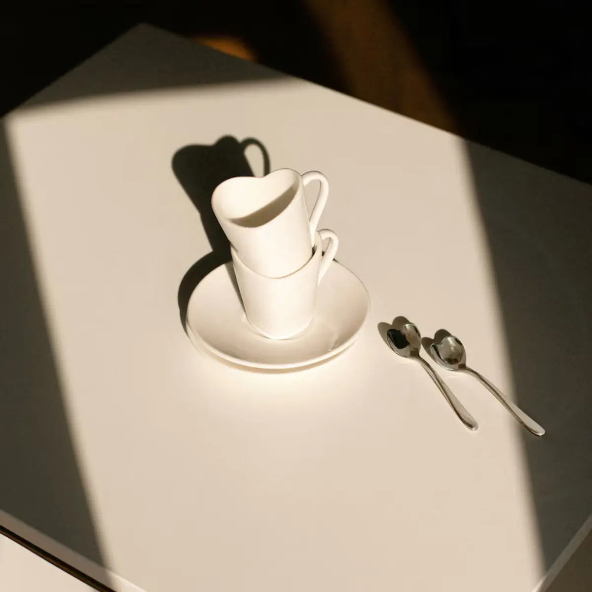 Alessi To Coffee Set con 2 tazzine, sottotazze e cucchiaini – Miriam Mirri