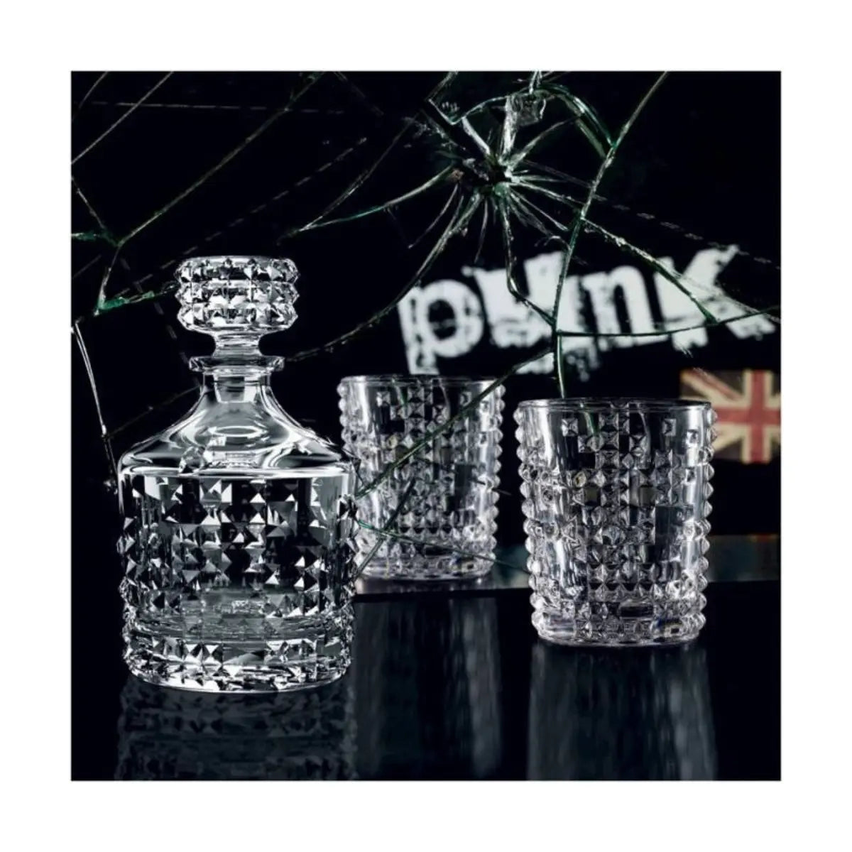 Set Whisky Punk Nachtmann con bottiglia e due bicchieri in vetro trasparente