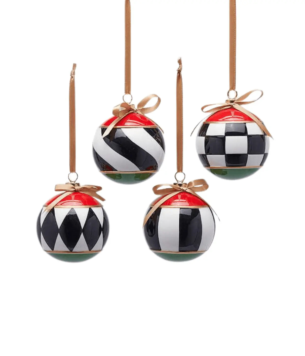 4 palline con laccio e fiocco. Design a scacchi. Verdi, rosse, bianco nero e oro. Sfondo bianco