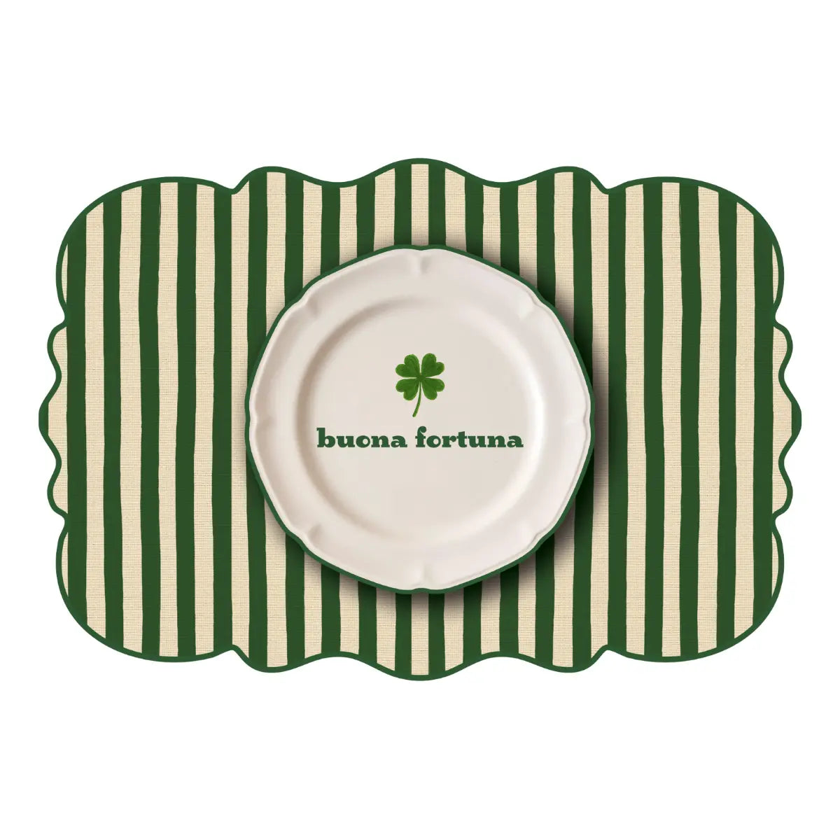 Tovaglietta dalla forma irregolare a righe bianche e verdi con al centro un disegno di un piatto bianco con la scritta "Buona fortuna" e un quadrifoglio verde. Sfondo bianco
