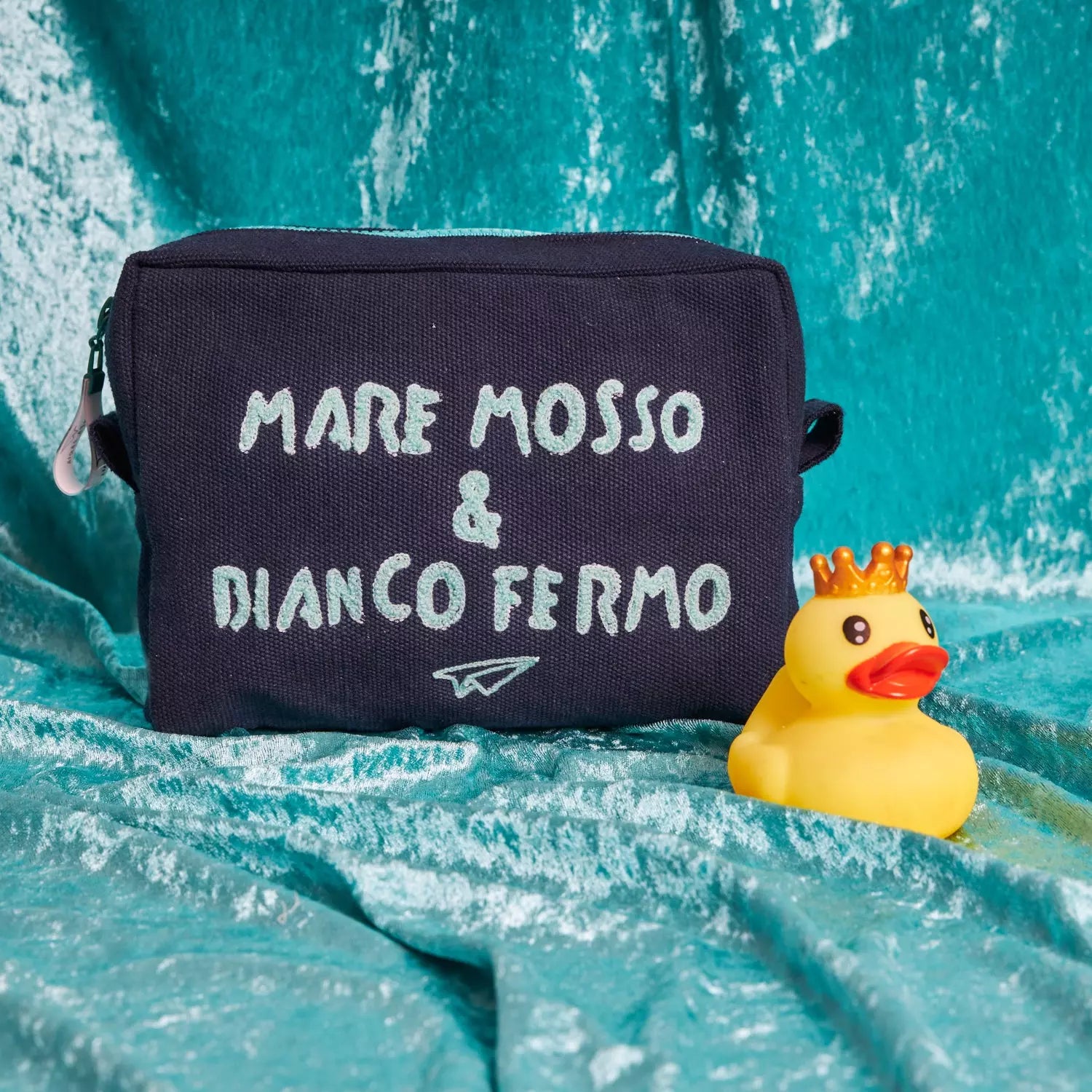 Trousse Mare Mosso e Bianco Fermo di Linea Daria