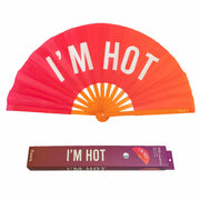 Ventaglio con sfondo gradiente e scritta bianca "I'm hot". Sfondo bianco 