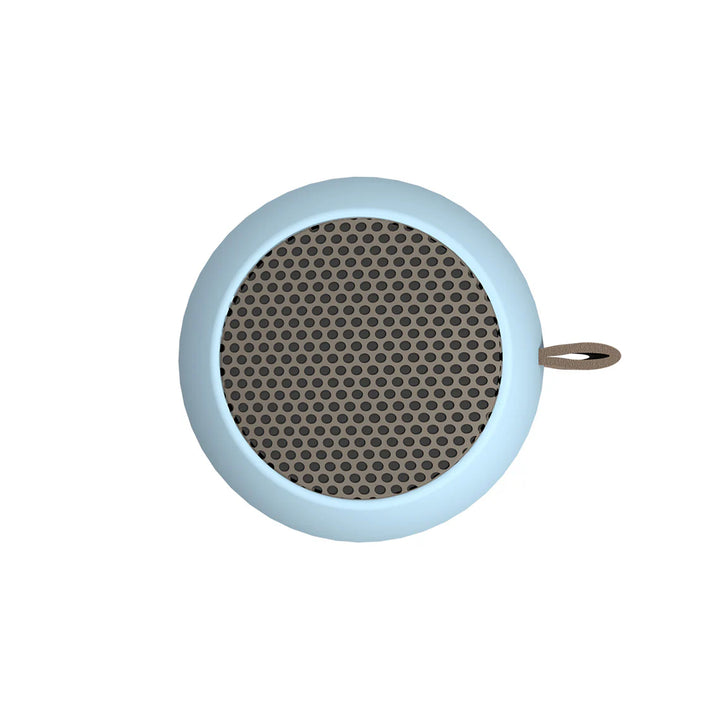 cassa audio portatile vista dall'alto, su sfondo bianco 